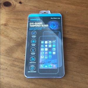 iPhone screen protector